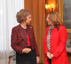Audiencia a la Sra. Rebeca Grypan, Secretaria General Adjunta de las Naciones Unidas y Administradora Asociada del PNUD. Su Majestad la Reina con la S
